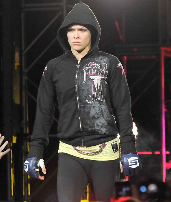 rousey-entrance.jpg